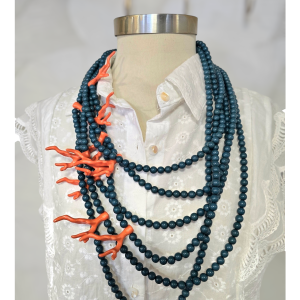 Collar coral