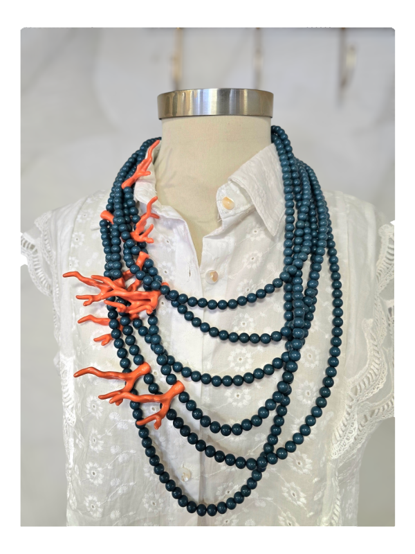 Collar coral