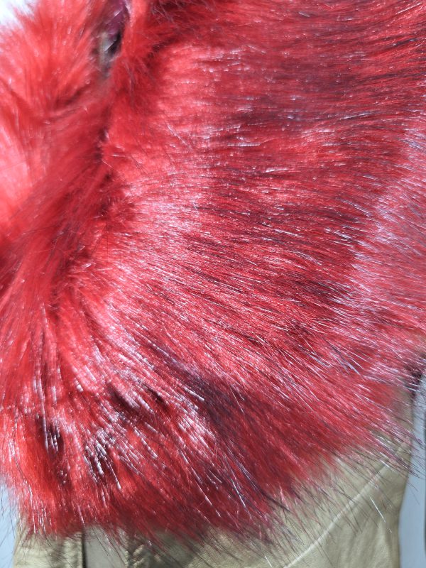 Cuello Rojo de Pelo